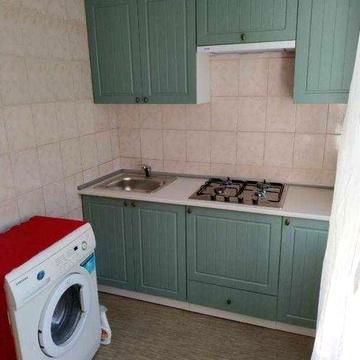 Продам двухкомнатную квартиру в хорошем жилом состоянии на Новых Домах