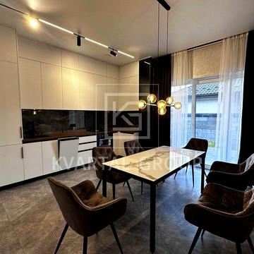 Стильний будинок з ремонтом у Ворзелі | 100 м²