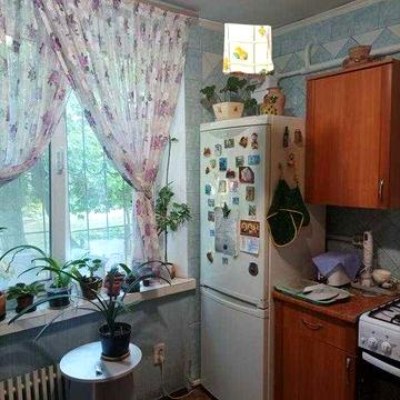 Продается 1 ком кв 1/9 высокий, поряд з ТРК Ураина
