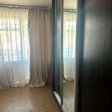 Продам 2 кімн. Квартиру в Обухові, р-н Лікарня !
