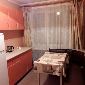 Власник здає 1 кімнатну квартиру на Мазепи