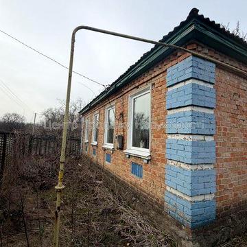 Продам цегляний газифікований будинок з великою ділянкою