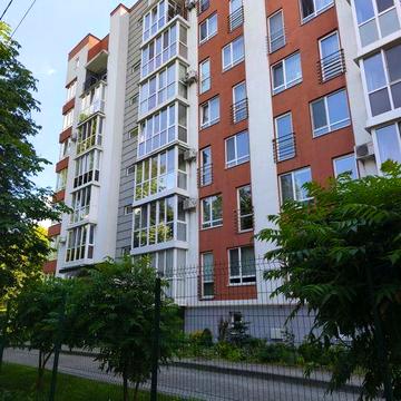 Оренда двокімнатної студії центрі
