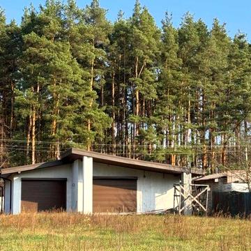 Будинок біля лісу з озером!