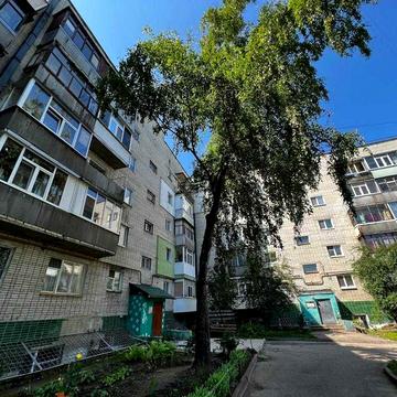 Продаж квартири в цегляному будинку р-н Хіммістечка з балконом