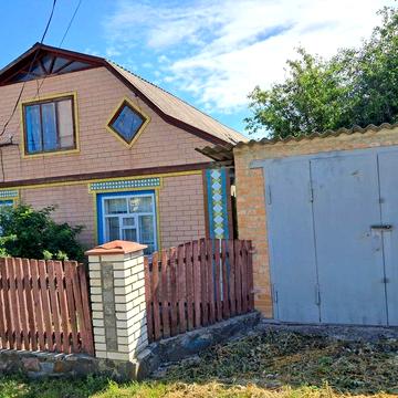 Продається великий будинок в місті Жашків