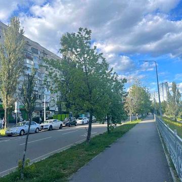 Продам 2к на Русанівці, Ентузіастів, 7
