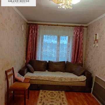 Продам 2 кімнатну квартиру біля Дендропарку