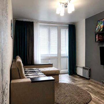 Срочно‼️ Продам 1к квартиру  ХТЗ, р-н Метро.  2х балконка. 4й этаж\9ти
