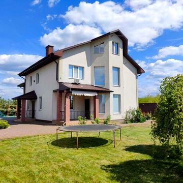 Продам будинок з басейном в с. Новоселівка Підгородне