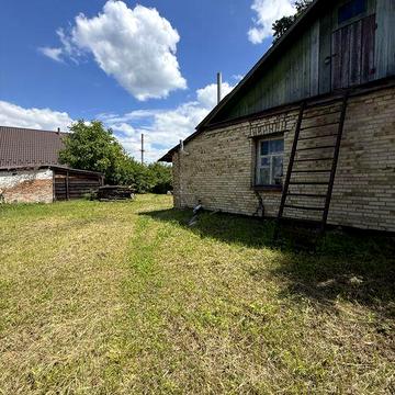 Частина будинку в самому центрі Клавдієво-Тарасового – ідеально для батьків або пари!