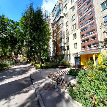Панікахи вул., 28