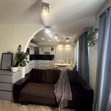 Продаж видової квартири Бровари , вул Грушевського 7