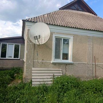 Продаж будинку біля лікарні