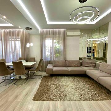 Продажа  3-комн Центр Грушевского ремонт мебель техника автономка
