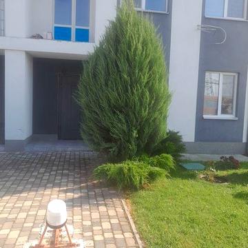 Продам танхаус з червоної цегли 2 поверхи