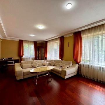 Продаж частини будинку 175м² (1 пов + підвал з укриттям), 4 кім, гараж, 3 сотки. Ближній центр (Шевченківський Гай) Без комісії