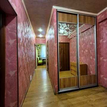 Продам 2-х сталинку с раздельными комнатами