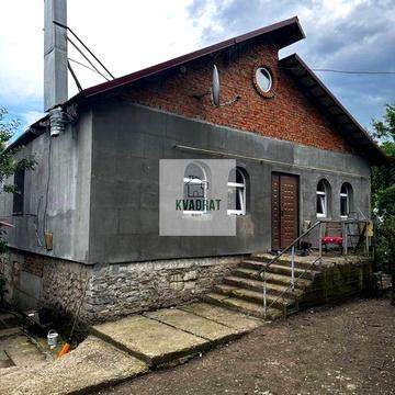 Продам будинок неподалік міста