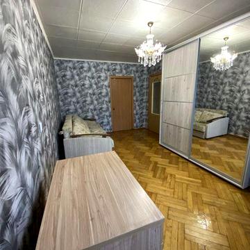 Сдам 2 к. кв. метро 23 Августа, Саржин Яр
