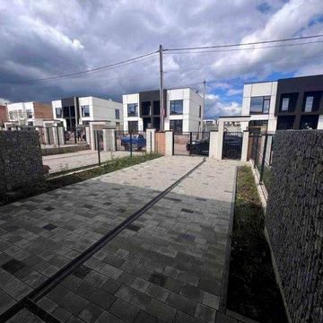 Продам котедж з максимальною комплектацією. Міські мережі. Щасливе. БЕЗ КОМІСІЇ ДЛЯ ПОКУПЦЯ ! ! !