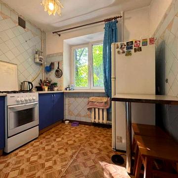 в продаже 2 комнатная квартира на Черемушках
