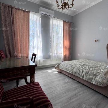 Квартира студия в центре. Метро Бекетова