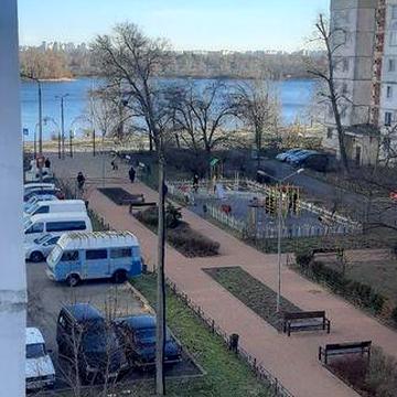 Продається 4к квартира на Оболоні,вул.Прирічна, без комісії.