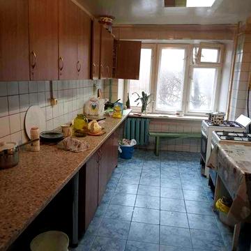 Здам 1кімнатну комунальну квартиру вул.А.Мельника Індустріальний міст НАУ  Солом"янський р-н
