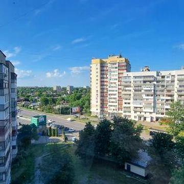Квартира с новим ремонтом вул.Роганська 100В