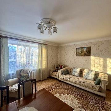 Продам 3х кімнатну квартиру.