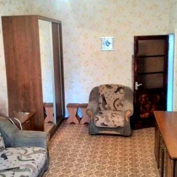 Продам однокомнатную квартиру в кирпичном доме на пр.Шевченко/Приморский