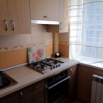 Сдам 2-х комнатную квартиру.Ньютона 12000