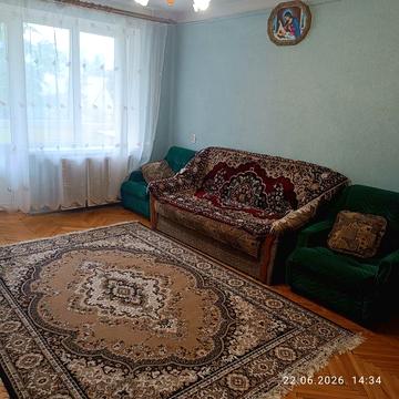 Оренда одно кімнатної квартири на Медової Печери