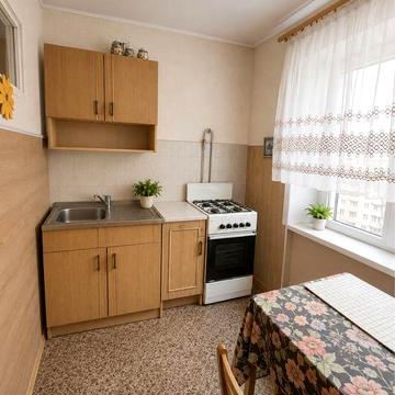 Продаж 1-квартири біля Жовтневого парку