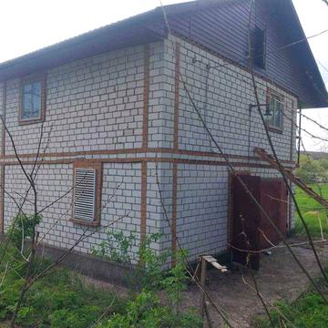 Продається двоповерховий  будинок в с. Підгірє Синюхобрідської громади Первомайського району.