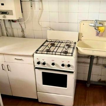 М.Холодная Гора продам 3х комн.кварт.,Профсоюзный бульвар Hg11
