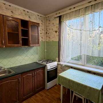 Продам 1 малогабаритную квартиру Алексеевка метро Победы пр-т Победы 62 г
