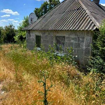 Продаеться дім з земельною ділянкою с.Соколівське