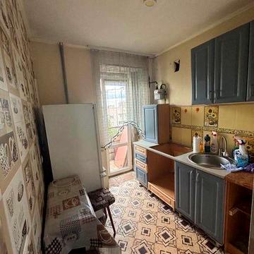 Продам компактну кввртиру у м.Шептицькому ,центр міста