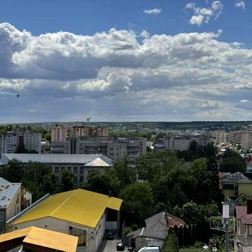 Продаж 3к центр панорама на місто