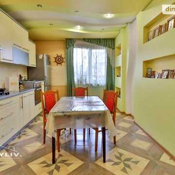 Продаж 4к Дім Івана Франка вулиця
