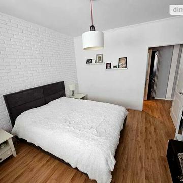 Продаж 3к Квартира Квартальна вулиця