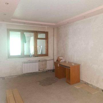 Продам 2 к. квартиру Коммунальный рынок