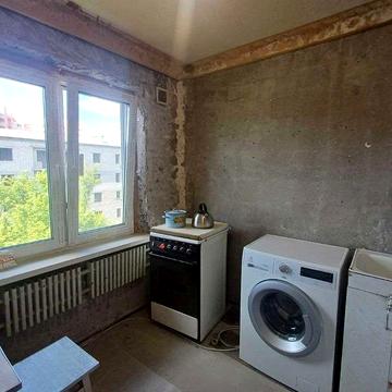 GA D2 продам 2 ком квартиру 5й эт пятиэтажки. Подворки. Харьков. 10 мин машиной от метро Холодная Гора.