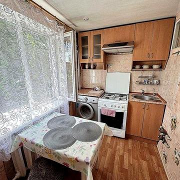 Сдам 2 комн. Космос.