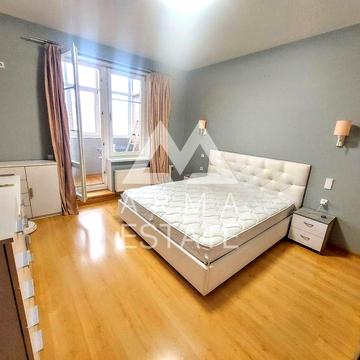Оренда 2к кв, вул. Дмитрівська 17а,  Інтер , Цирк