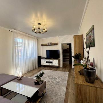 Без комісії для покупця! Продаж 5-кімнатної квартири з ремонтом 137 м², Винники центр, новобудова, 15 хв до Львова