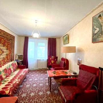 Продаю 2-кімнатну квартиру в Лісках, вул. Є. Логінова.ц6