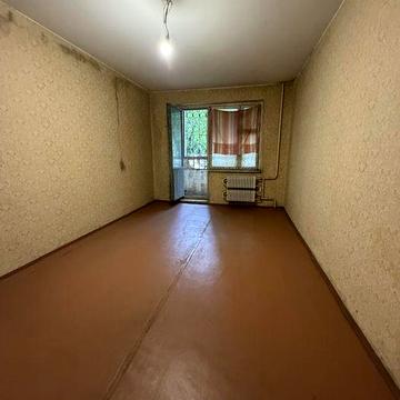 Продам Двухкомнатную квартиру Второй Восточный Долгинцевский район.